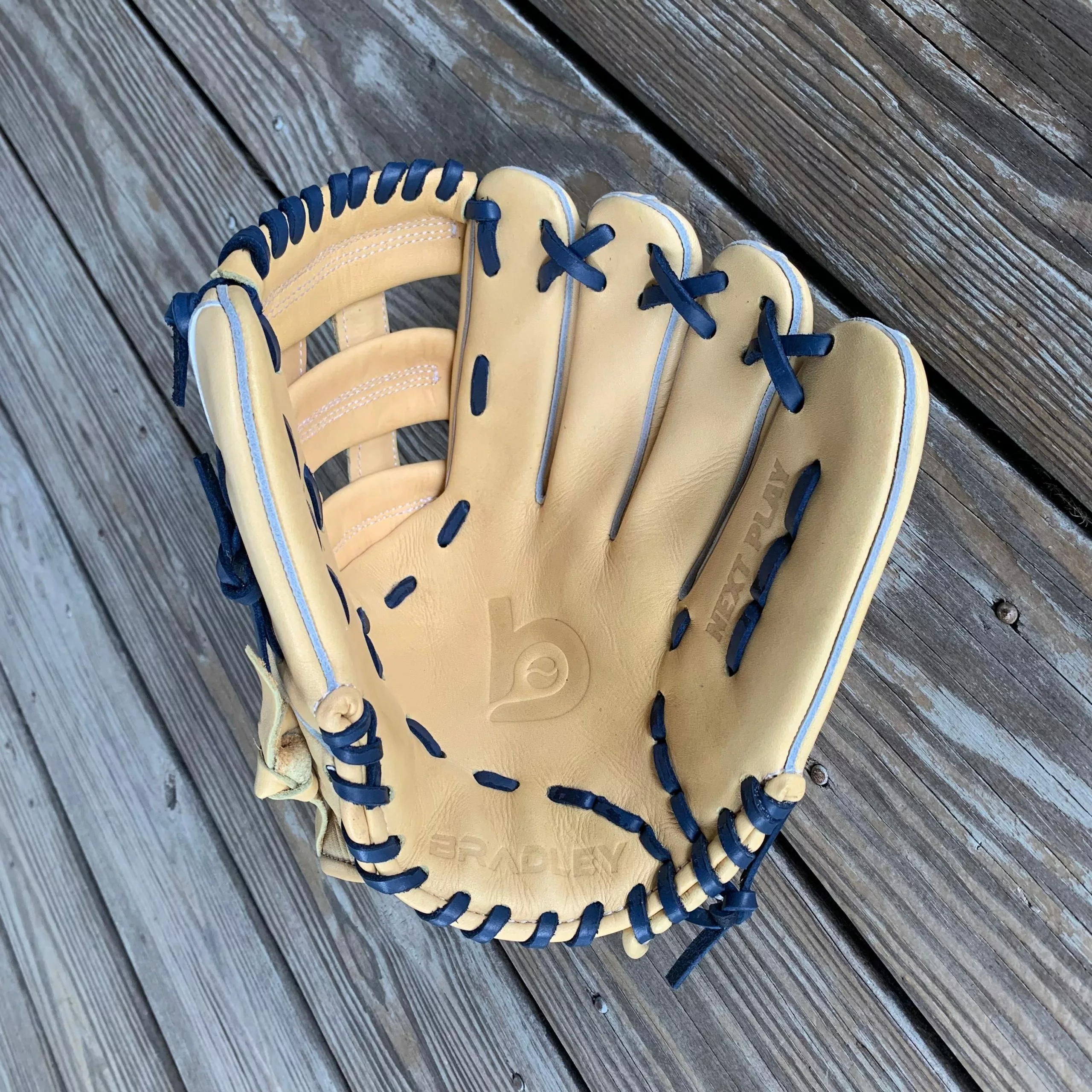 Bradley Baseball 11.25" H-Web, T2 Next Play Series '23 (Navy Lace, American Flag) 4 Bradley Baseball 11.25" H-Web, T2 Next Play Series '23 (Navy Lace, American Flag) - Image 4